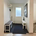 Huoneisto Guestfirst- Relax By The Sea 4 Min To Free Parking Helsinki