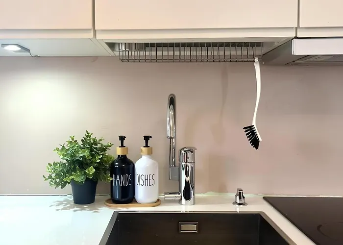 アパート Guestfirst- Relax By The Sea 4 Min To Free Parking ヘルシンキ