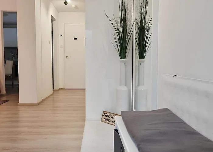 Guestfirst- Relax By The Sea 4 Min To Free Parking アパート ヘルシンキ