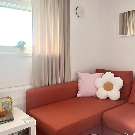 Guestfirst- Relax By The Sea 4 Min To Free Parking Helsinki